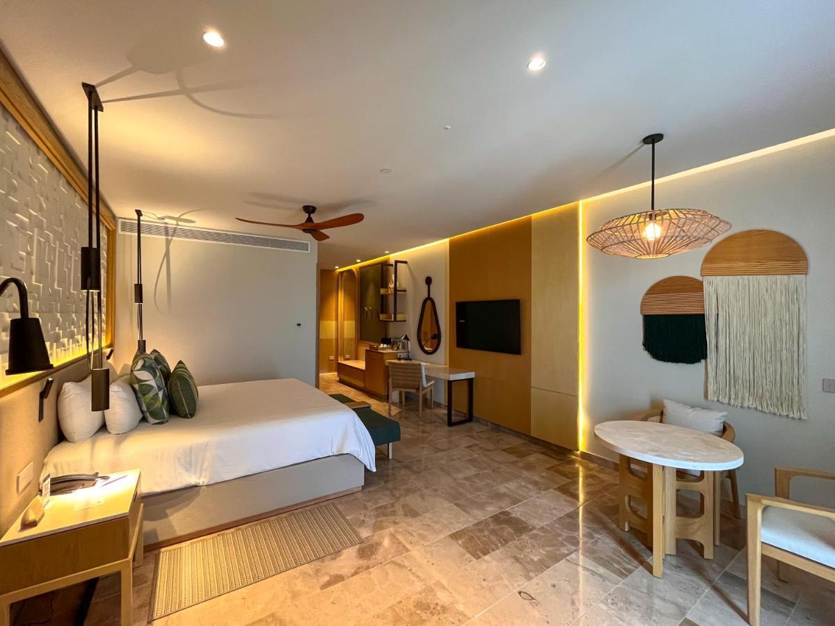 坎昆里维埃拉港口水疗度假村-全包-仅限成人 Alfredo V. Bonfil 外观 照片 Junior Suite at the Grand at Moon Palace, Cancun